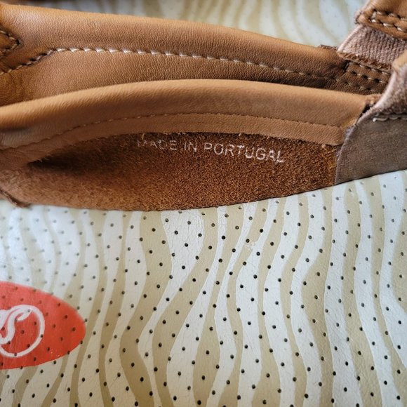 Softinos Tee Slingback Sandals Tan open toe sandls - Picture 7 of 10